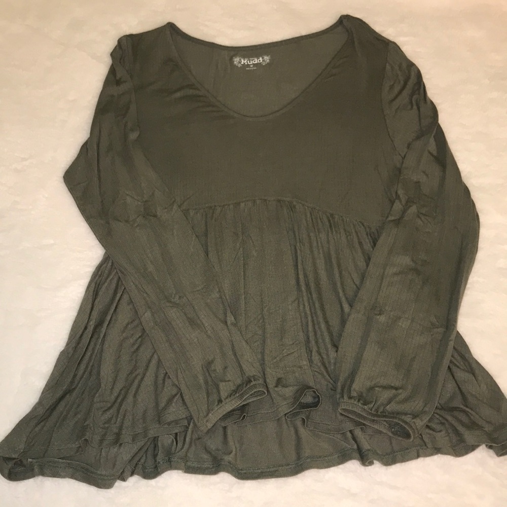 ❄️2 FOR $20❄️ Mudd Peplum Longsleeve Top
